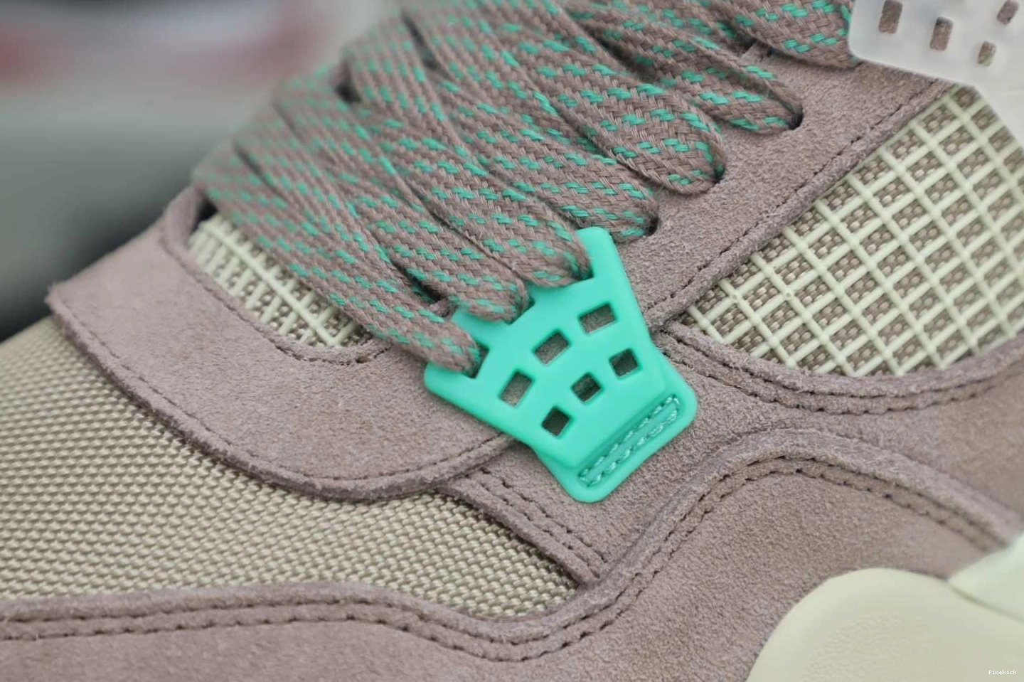 LA HAZE' UNION RETRO 4 X JORDAN 'TAUPE AIR 0720